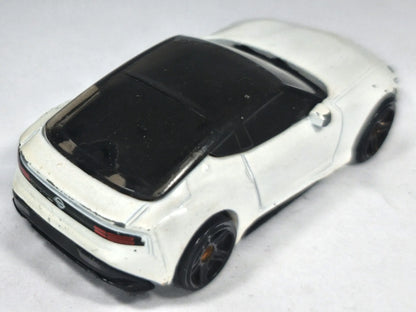 Nissan Z Proto Hot Wheels 2021 Biały 1:64 – zdjęcie 3