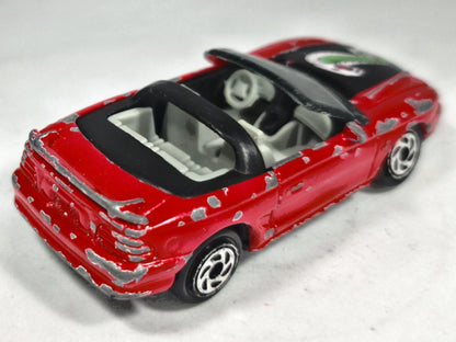 Mustang Cobra Matchbox 1993 1:64 Luzak Czerwony – zdjęcie 3