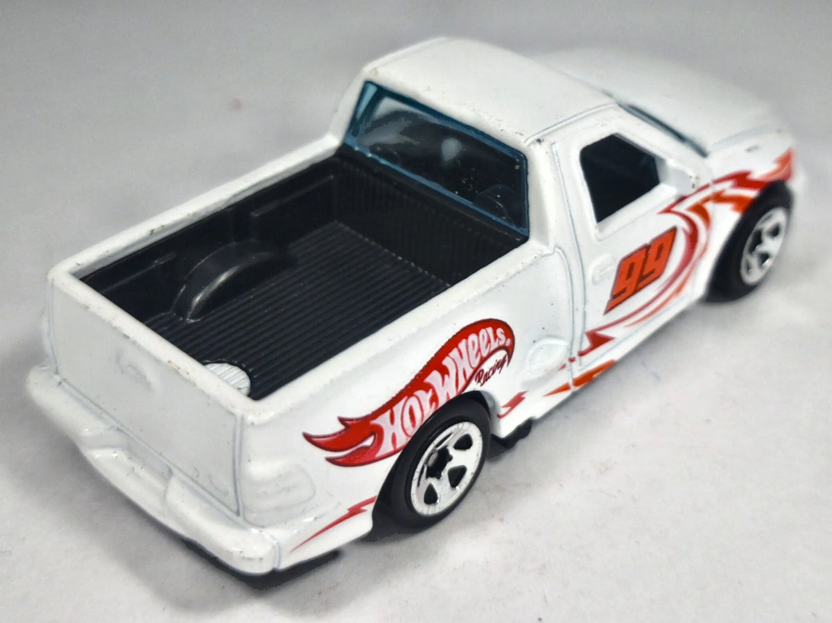 FORD F-150 SVT LIGHTNING 99, Hot Wheels 2020, Die cast, Biały 1:64 Resoraki – zdjęcie 3