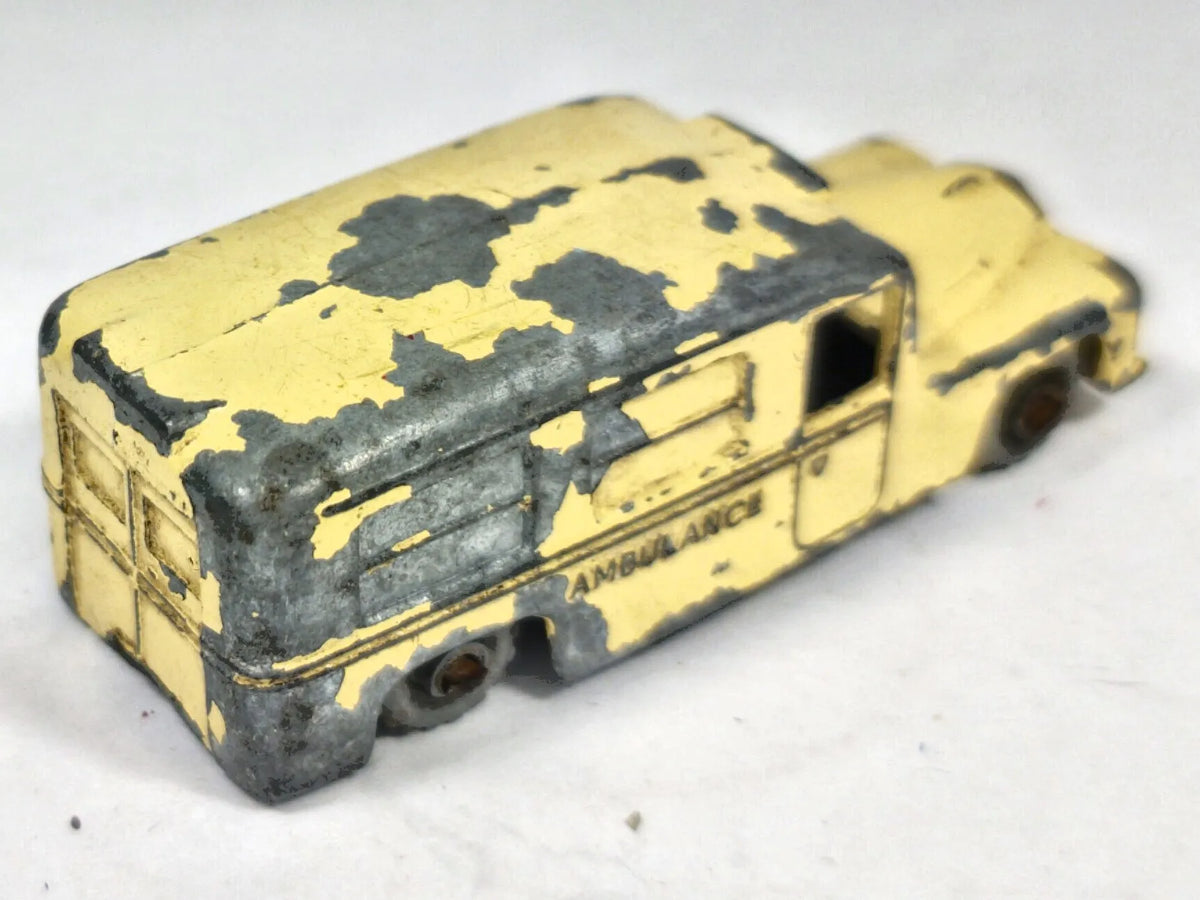Daimler Ambulance Matchbox '50 Żółty 1:72 Made in England – zdjęcie 3