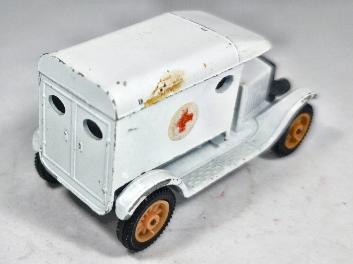Ambulans T-Ford 1919 Efsi '70 Biały 1:50 Made in Holland – zdjęcie 3