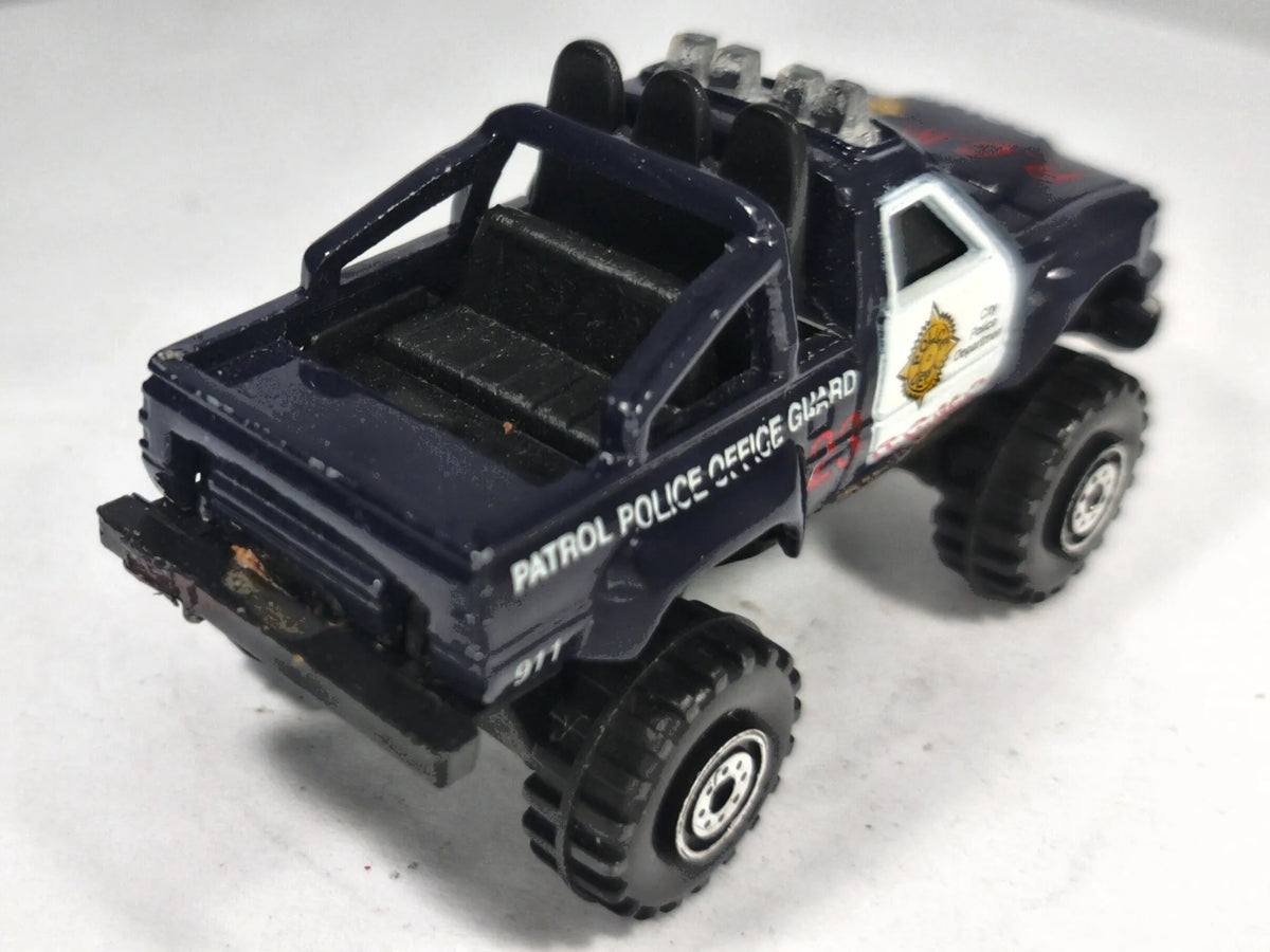 Pickup Police R.C.M.P 1:64 Pickup Luzak Granatowy Policja – zdjęcie 3