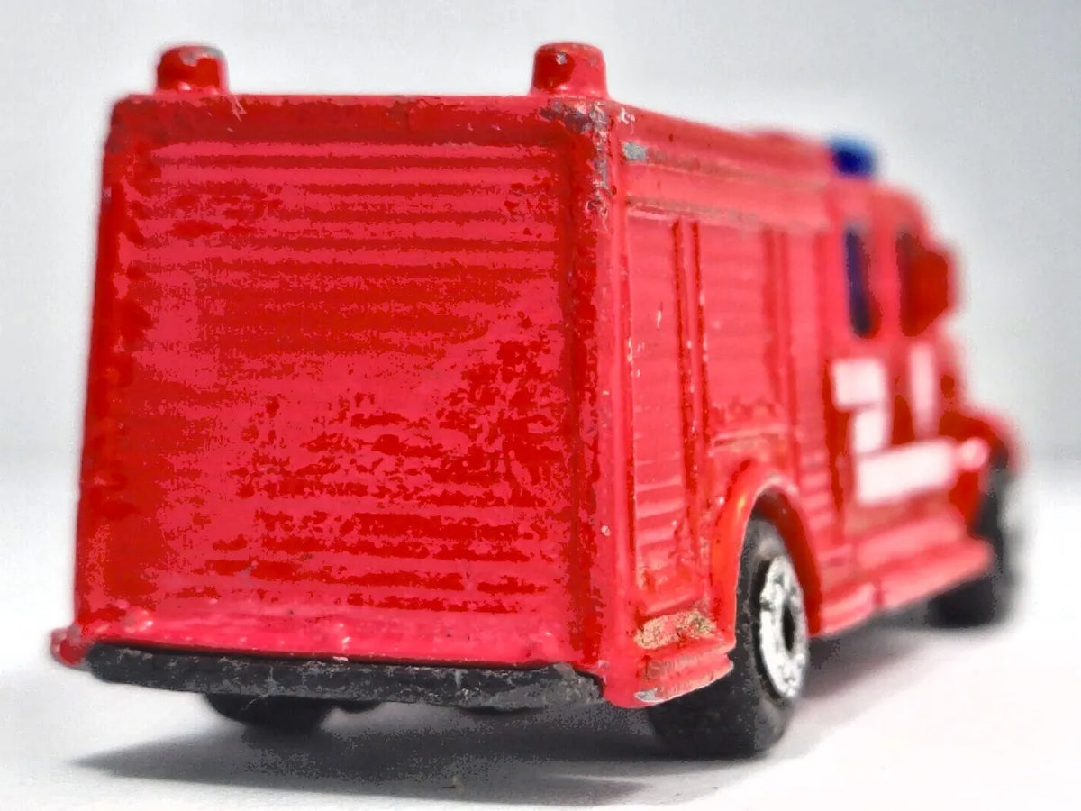 EQUIPMENT TRUCK, Straż pożarna, Maisto, Die cast, Czerwony, 1:64, Resoraki – zdjęcie 6