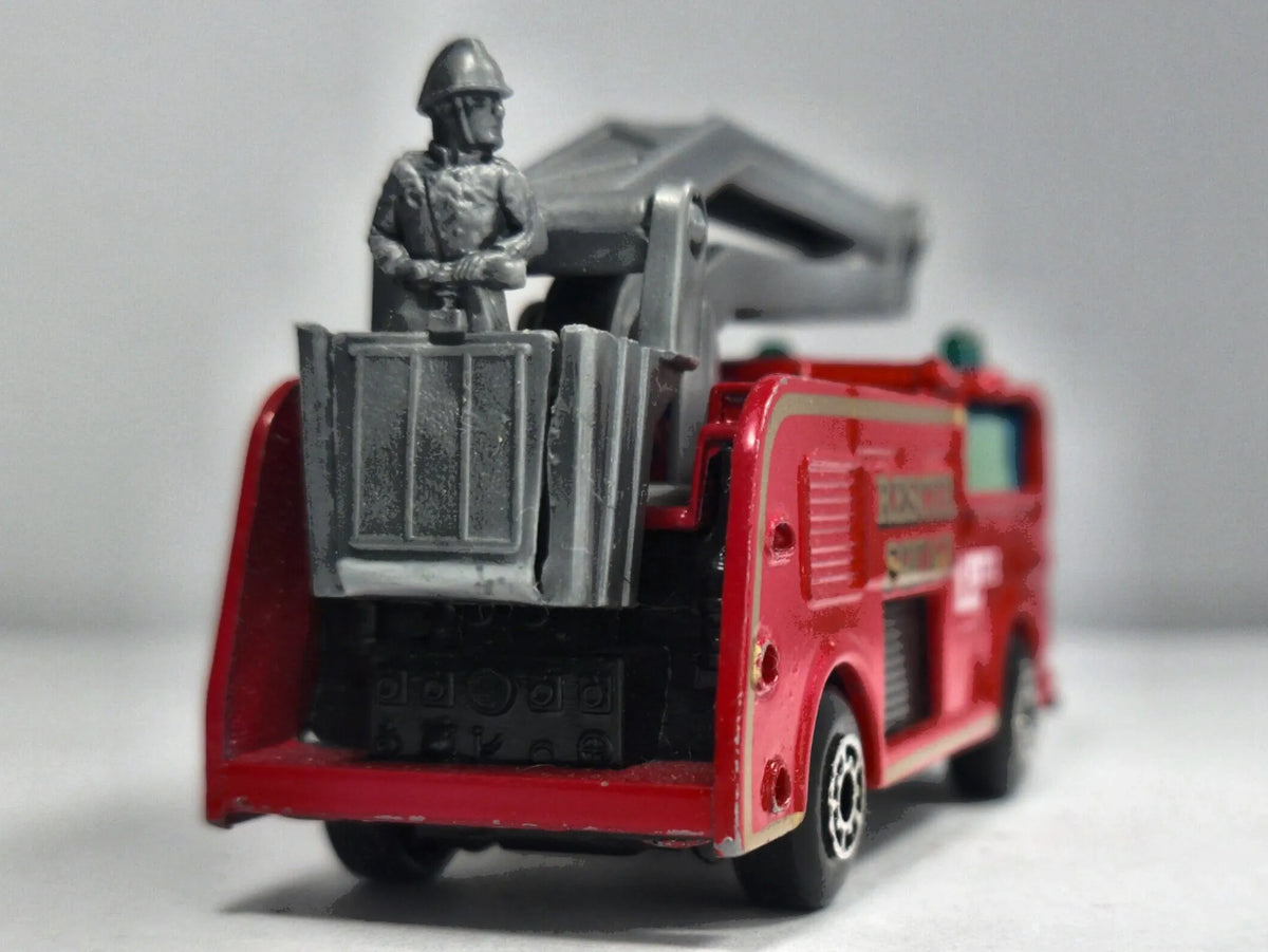 SNORKEL RESCUE SQUAD, STRAŻ POŻARNA, Matchbox 1981, Czerwony 1:100 Resoraki – zdjęcie 6