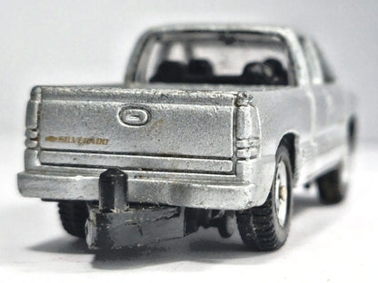 CHEVY SILVERADO 1500, Old Maisto, Die cast, Srebrny, 1:64, Resoraki – zdjęcie 6