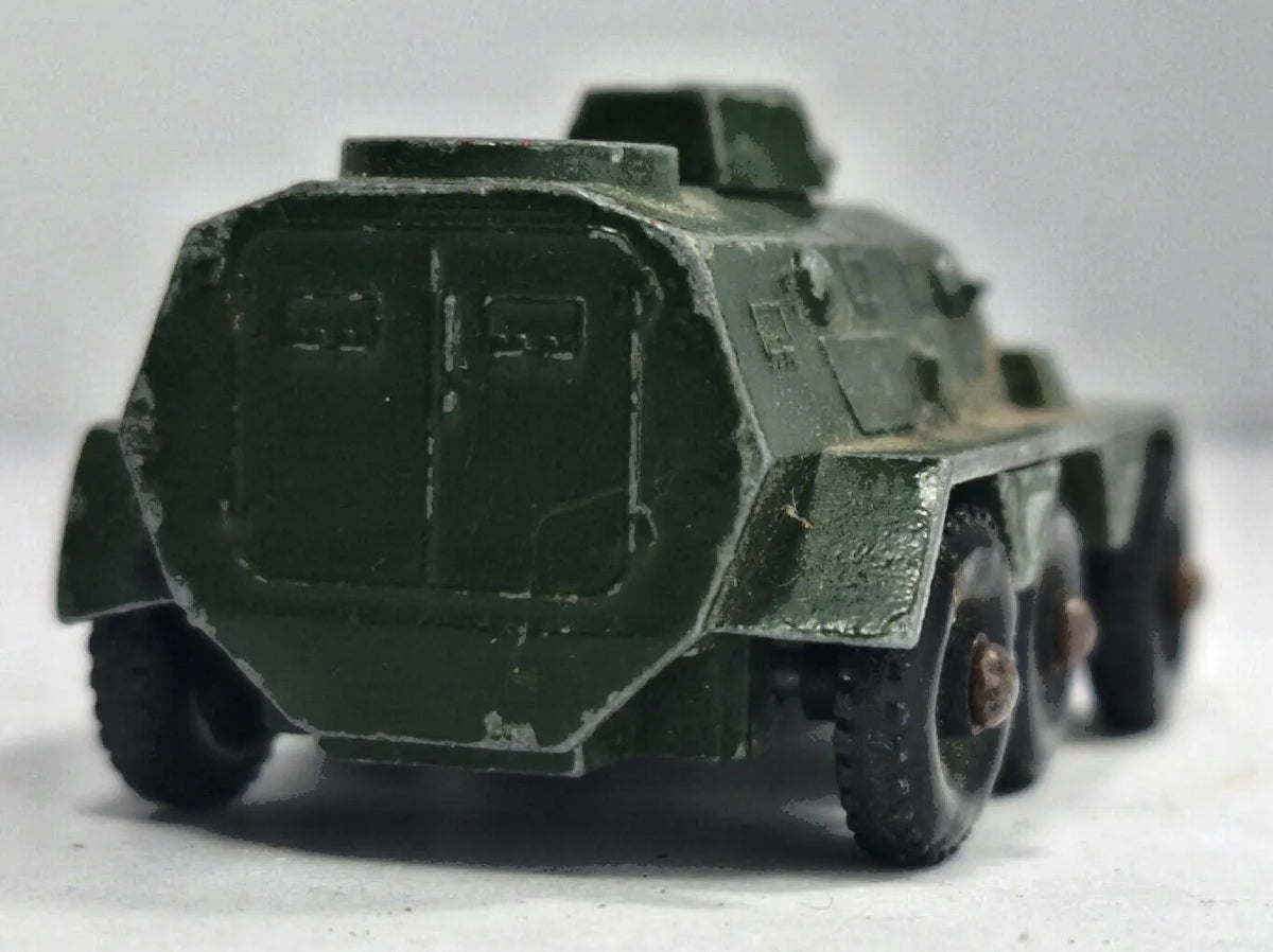 Czołg Saracen Personnel Carrier Matchbox '70 Zielony 1:76 Made in England – zdjęcie 6