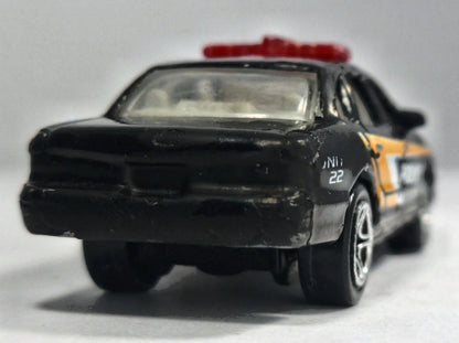 FORD CROWN VICTORIA POLICE, D-22, Matchbox 1996, Vintage Model, Czarny 1:64 – zdjęcie 6