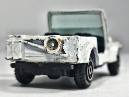 Rescue Jeep CJ7 Yatming Biały 1:64 – zdjęcie 6
