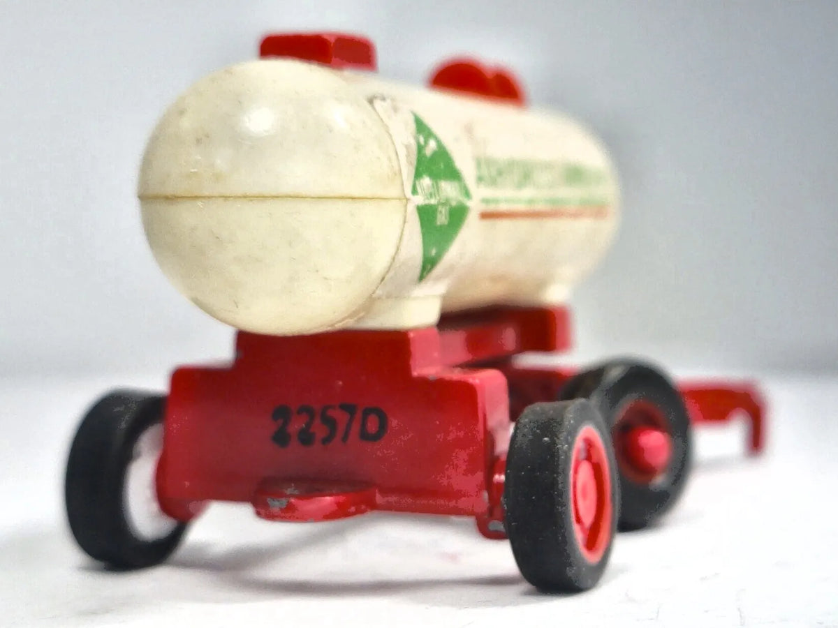 ANHYDROUS AMMONIA TANKER, Matchbox, Made in England, Die cast, Biały, 1:64 – zdjęcie 6