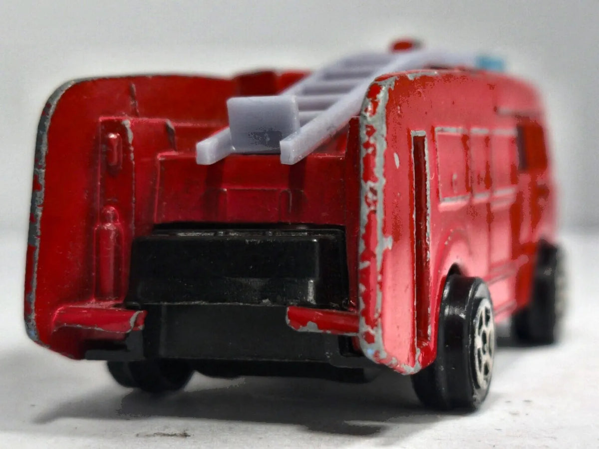 ERF FIRE TENDER Straż pożarna Corgi '80 Czerwony 1:64 Made in Gt Britain – zdjęcie 6