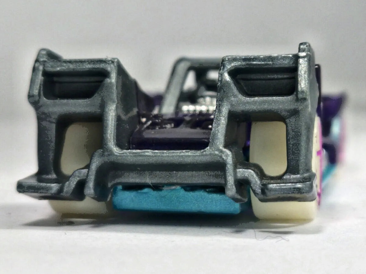 Voltage Spike Hot Wheels 2004 1:64 FASTER Luzak Fioletowy – zdjęcie 6