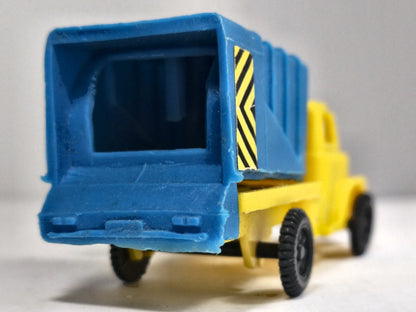 ŚMIECIARKA ZIŁ-130 VINTAGE MODEL Plasto Żółty 1:64 – zdjęcie 6
