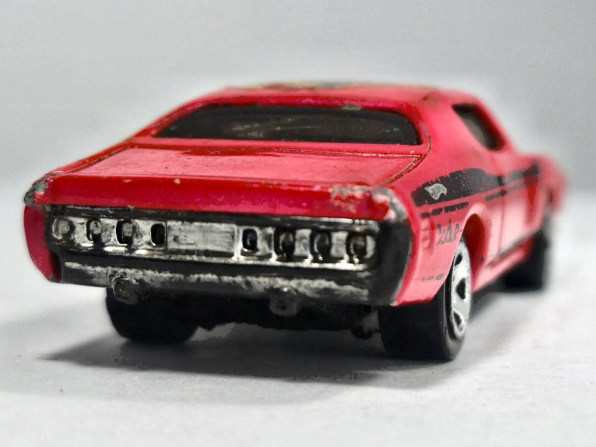 1971 Dodge Charger Hot Wheels 2009 1:64 Luzak Różowy Muscle Car – zdjęcie 6
