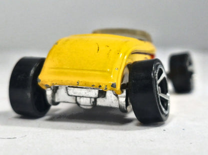 '33 Ford Hot Wheels 2008 Żółty 1:64 – zdjęcie 6