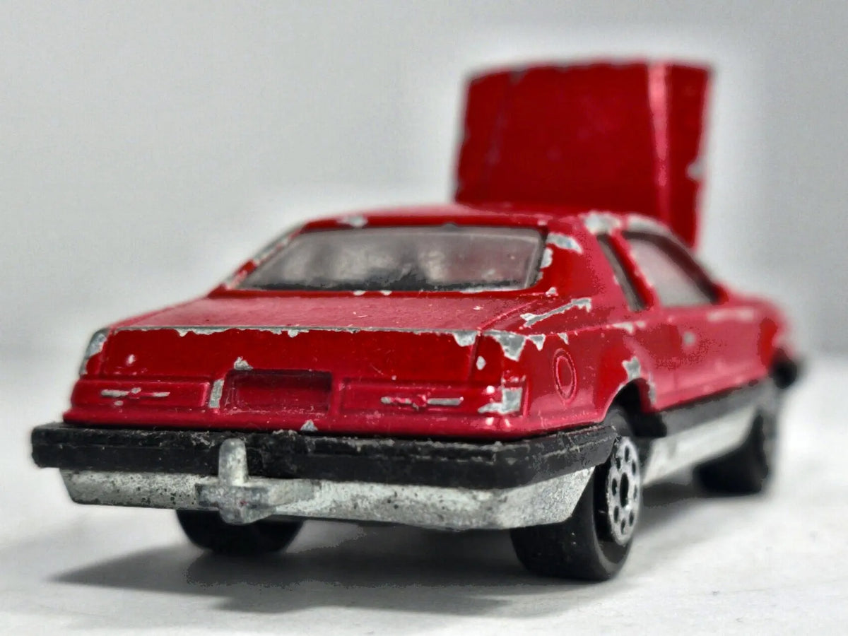 Ford Thunderbird Majorette 1:72 Made in France Luzak Czerwony 2xMetal – zdjęcie 6