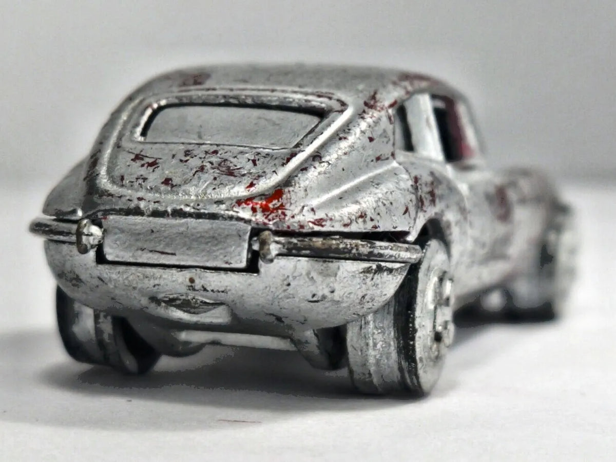 JAGUAR E TYPE 2+2 Playart '70 Srebrny 1:68 – zdjęcie 6