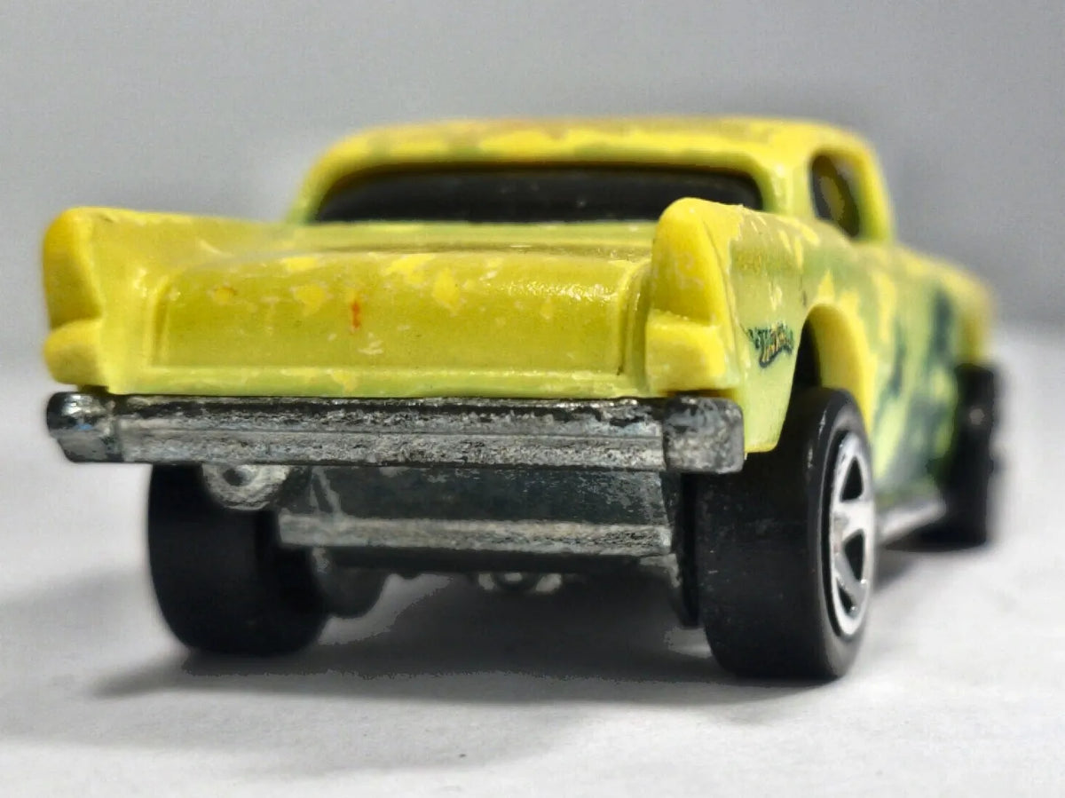 1957 CHEVY, Hot Wheels 1976, Die cast, Żółty Color Shifters, 1:64, Resoraki – zdjęcie 6