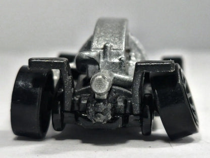 2 Jet Z Hot Wheels 2013 HW Racing 1:64 Formula E Luzak Srebrny – zdjęcie 6