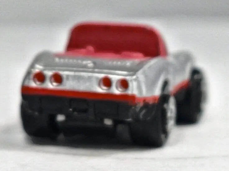 Chevrolet Corvette C3 Micro Machines Galoob Srebrny 1:87 – zdjęcie 6