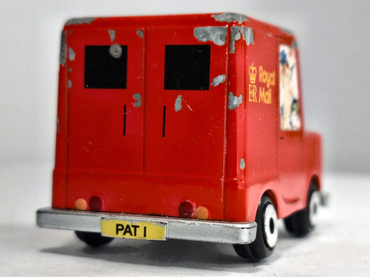 POSTMAN PAT VAN Corgi 2004 Czerwony 1:64 Listonosz Pat Royal Mail – zdjęcie 6