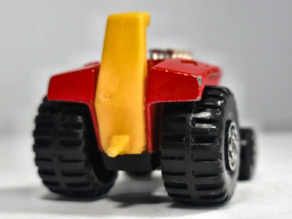 Pulling Tractor Mainline Hot Wheels 1972 Czerwony 1:64 Made in England – zdjęcie 6