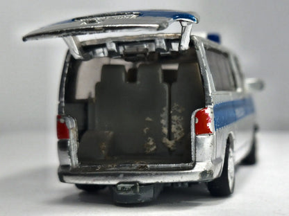 VOLKSWAGEN TRANSPORTER T5 POLICJA, Siku, Die cast 1070 1338, Srebrny, 1:55 – zdjęcie 6