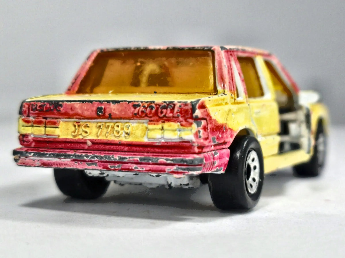 Volvo 760 Matchbox 1986 Żółty 1:57 Custom Art – zdjęcie 6