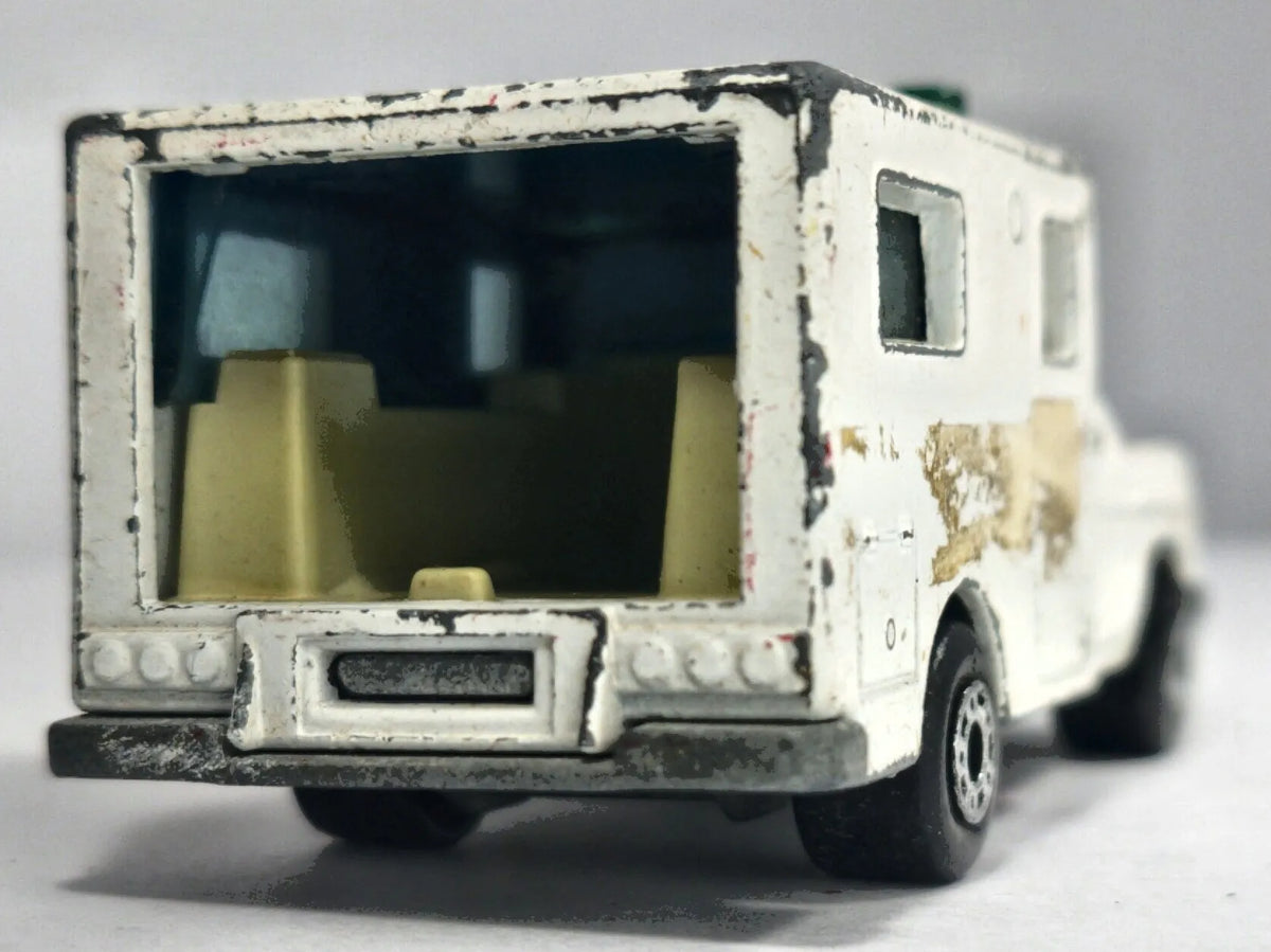 AMBULANCE Superfast Matchbox 1977 Biały 1:57 Made in England – zdjęcie 6