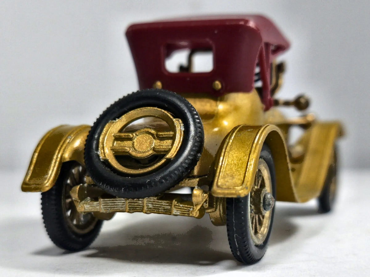 1913 Cadillac Models of Yeasteryear Matchbox Złoty 1:43 Made in England – zdjęcie 6