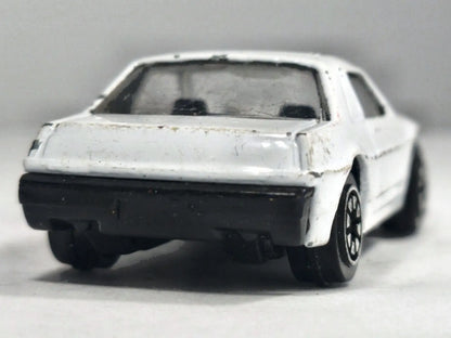 Pontiac Fiero Vintage Welly Biały 1:64 – zdjęcie 6