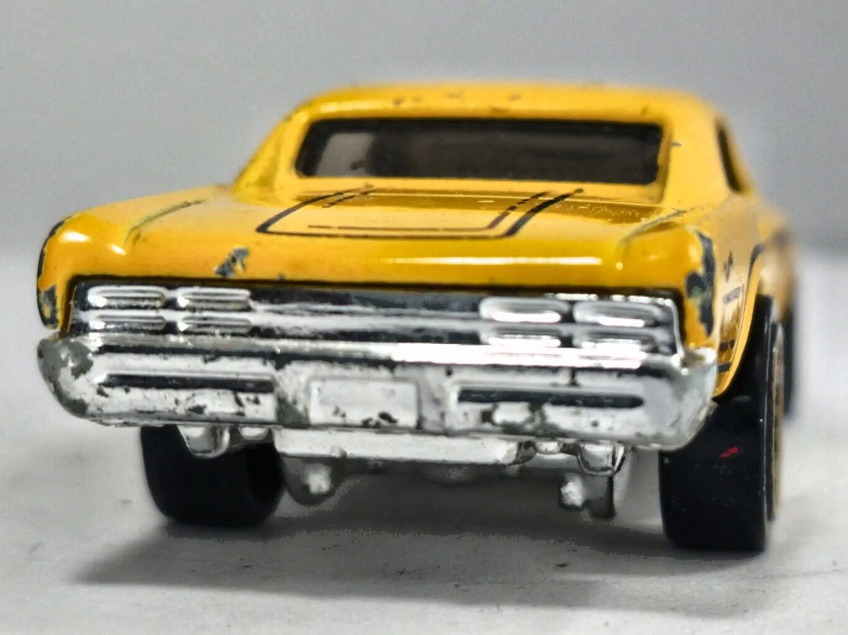 '67 Pontiac GTO Hot Wheels 1970 1:56 Made in England Muscle car Luzak – zdjęcie 6