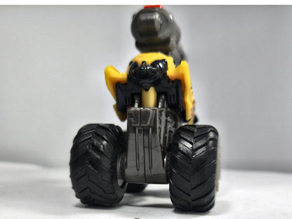 Monster Truck StingRod Monsters Wojsko Żółty 1:64 – zdjęcie 6