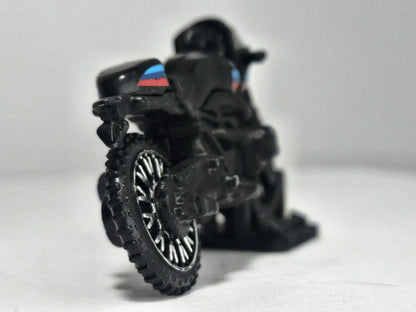 Motocykl BMW R nineT Racer Hot Wheels 1:30 Czarny – zdjęcie 6