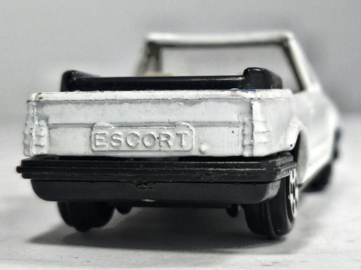 Ford Escort Cabriolet Zylmex 1:64 Kabriolet Biały Samochód osobowy – zdjęcie 6