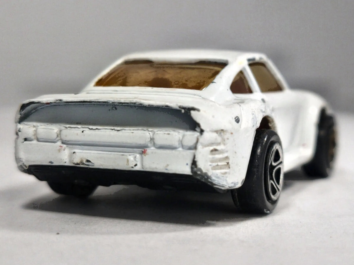 Porsche 959 Matchbox 1986 Biały 1:58 – zdjęcie 6