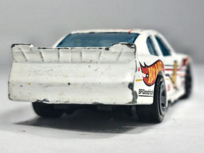 '10 Chevy Impala Hot Wheels 2010 Biały 1:64 Race Car – zdjęcie 6