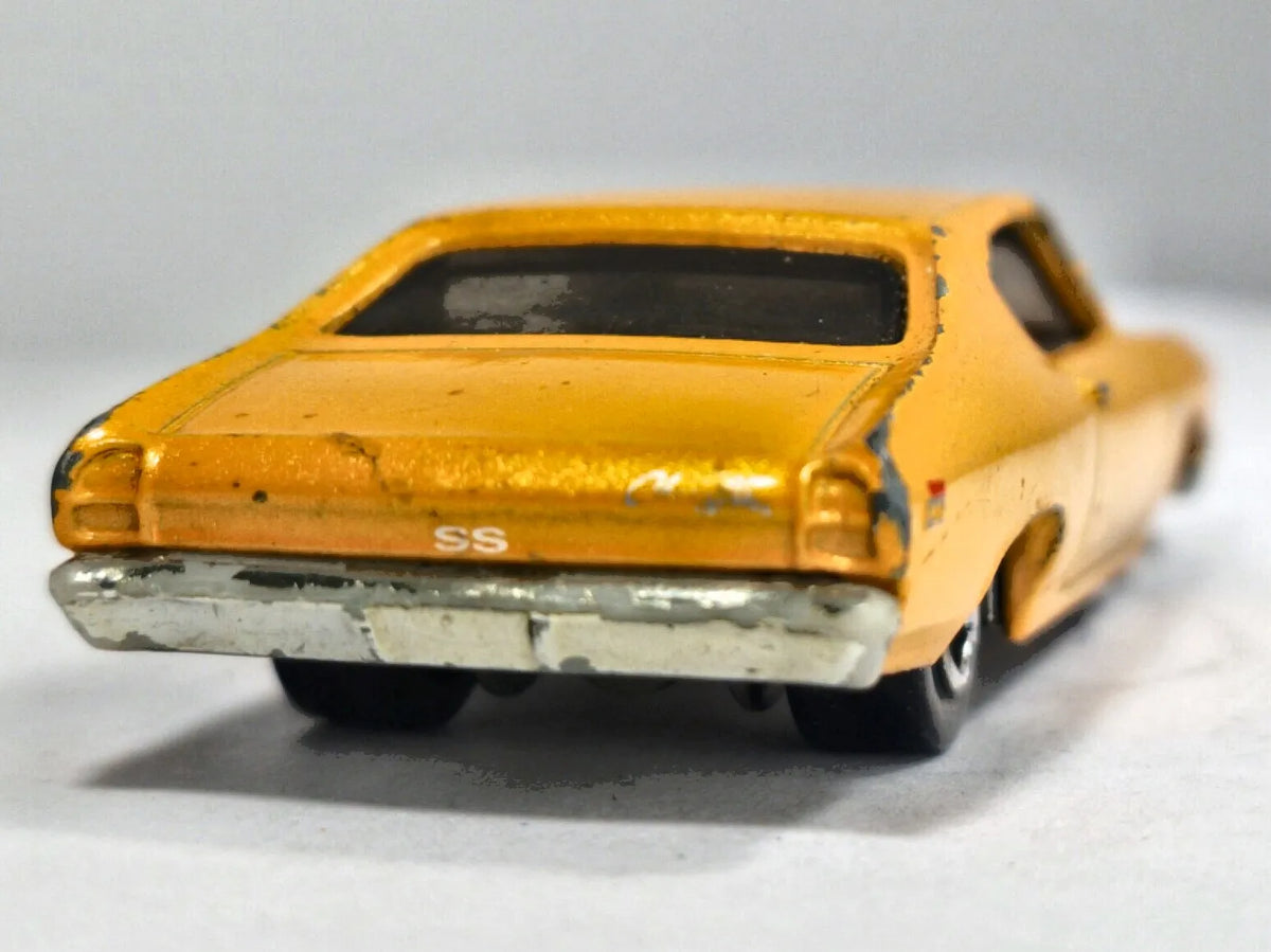 '69 Chevrolet Chevelle Ss 396 Hot Wheels Redline 1:64 Luzak Muscle Car – zdjęcie 6