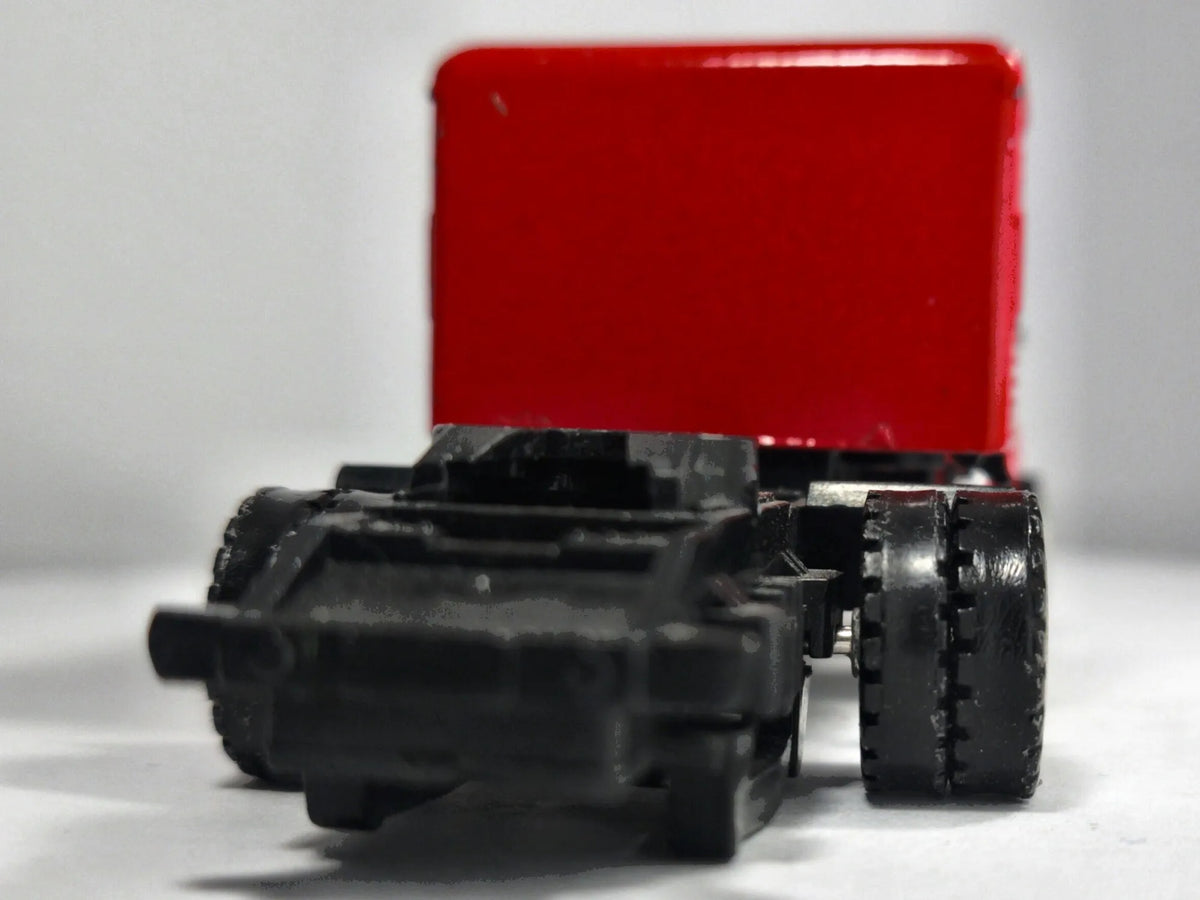Kenworth W900 Maisto Czerwony 1:43 – zdjęcie 6