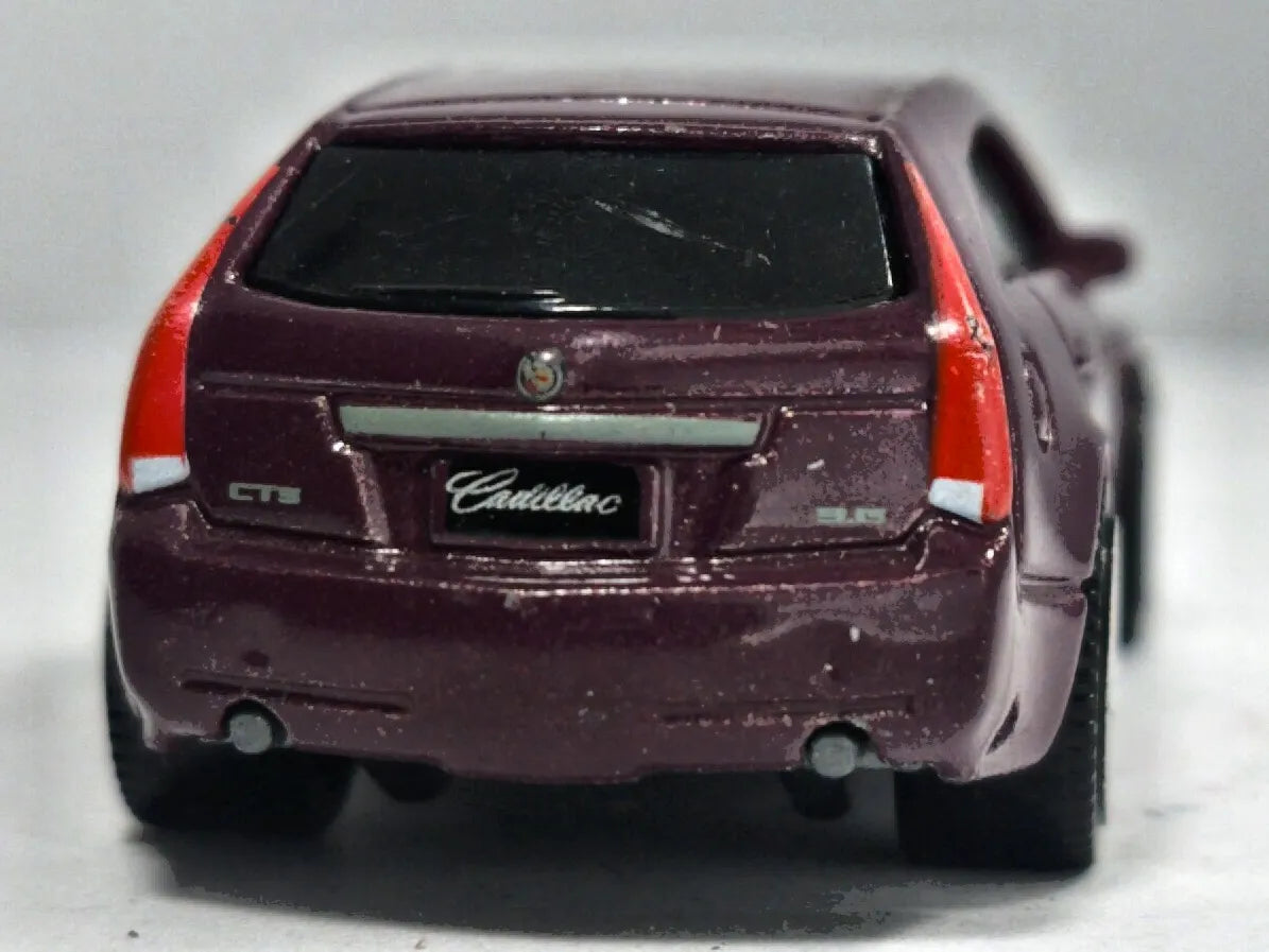 Cadillac CTS Wagon Matchbox 2020 1:64 Luzak Fioletowy – zdjęcie 6