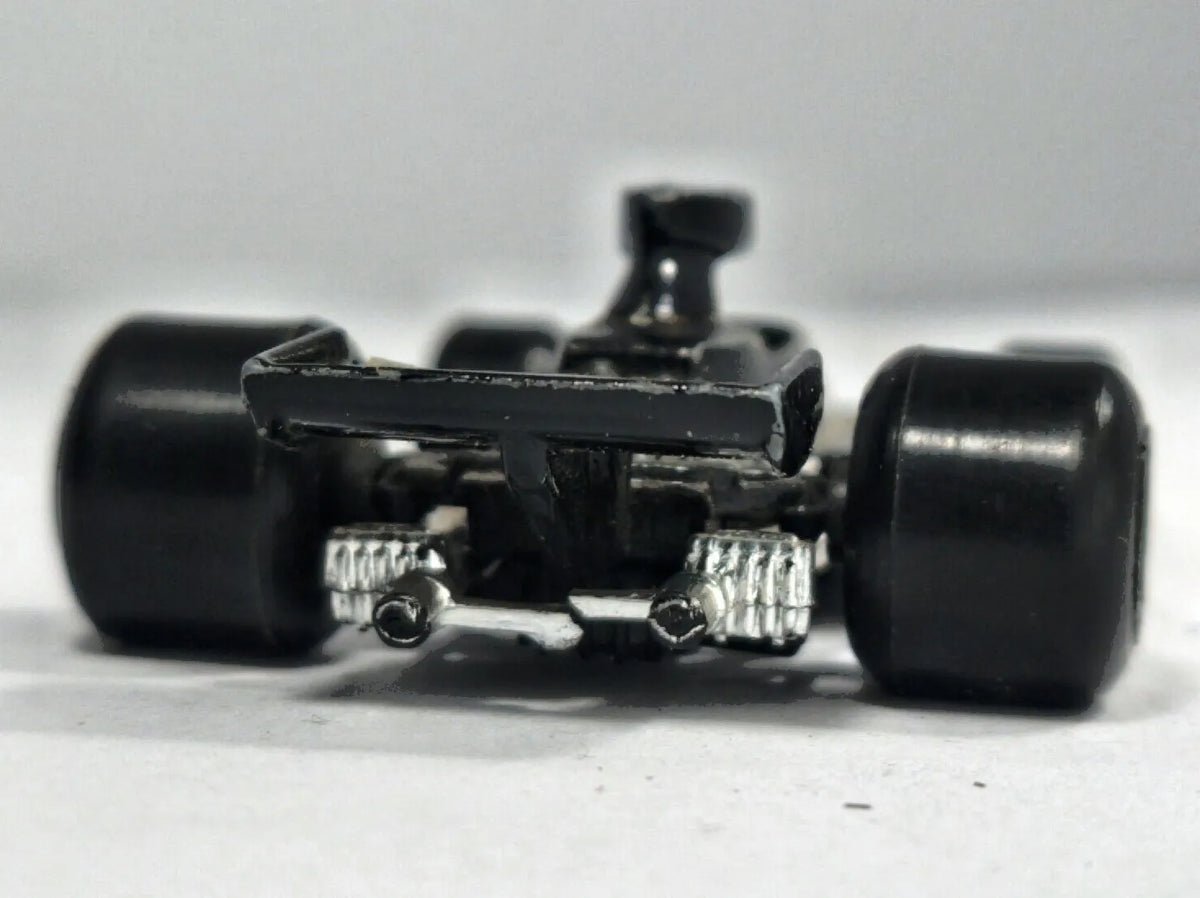 Lotus 79 Polistil 1:64 Bolid F1 Luzak Czarny – zdjęcie 6