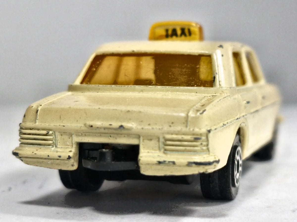 Mercedes-Benz 240D TAXI Corgi '80 Biały 1:60 Made in Gt Britain – zdjęcie 6