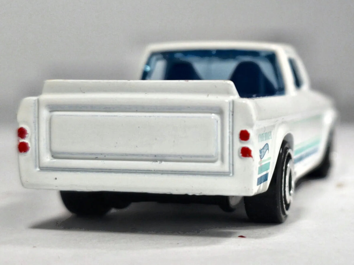 '63 STUDEBAKER PICKUP, Hot Wheels 2021, Die cast HCT51, Biały 1:64 Resoraki – zdjęcie 6