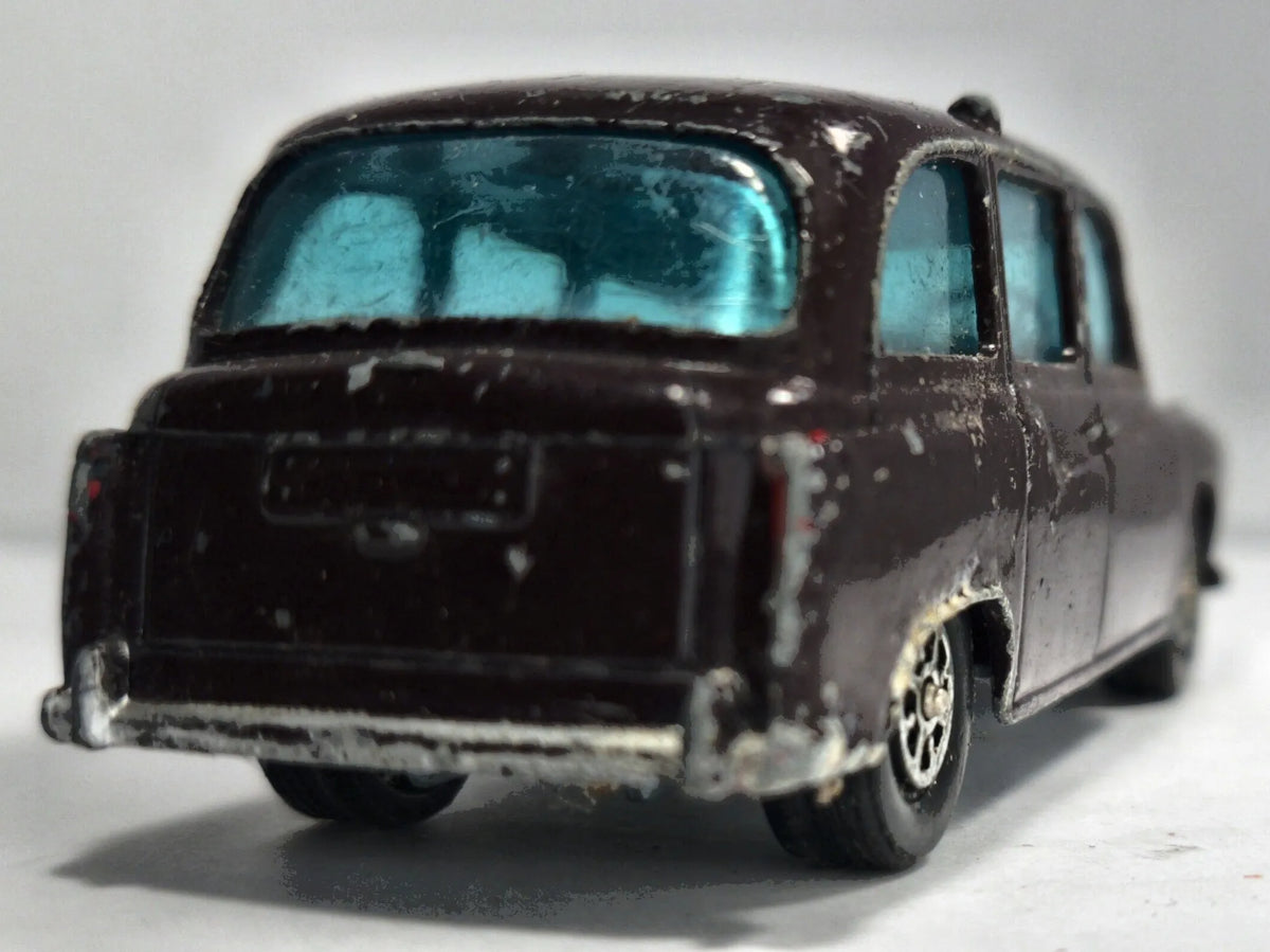 AUSTIN LONDON TAXI CAB Whizzwheels Corgi '70 Brąz. 1:34 Made in Gt Britain – zdjęcie 6