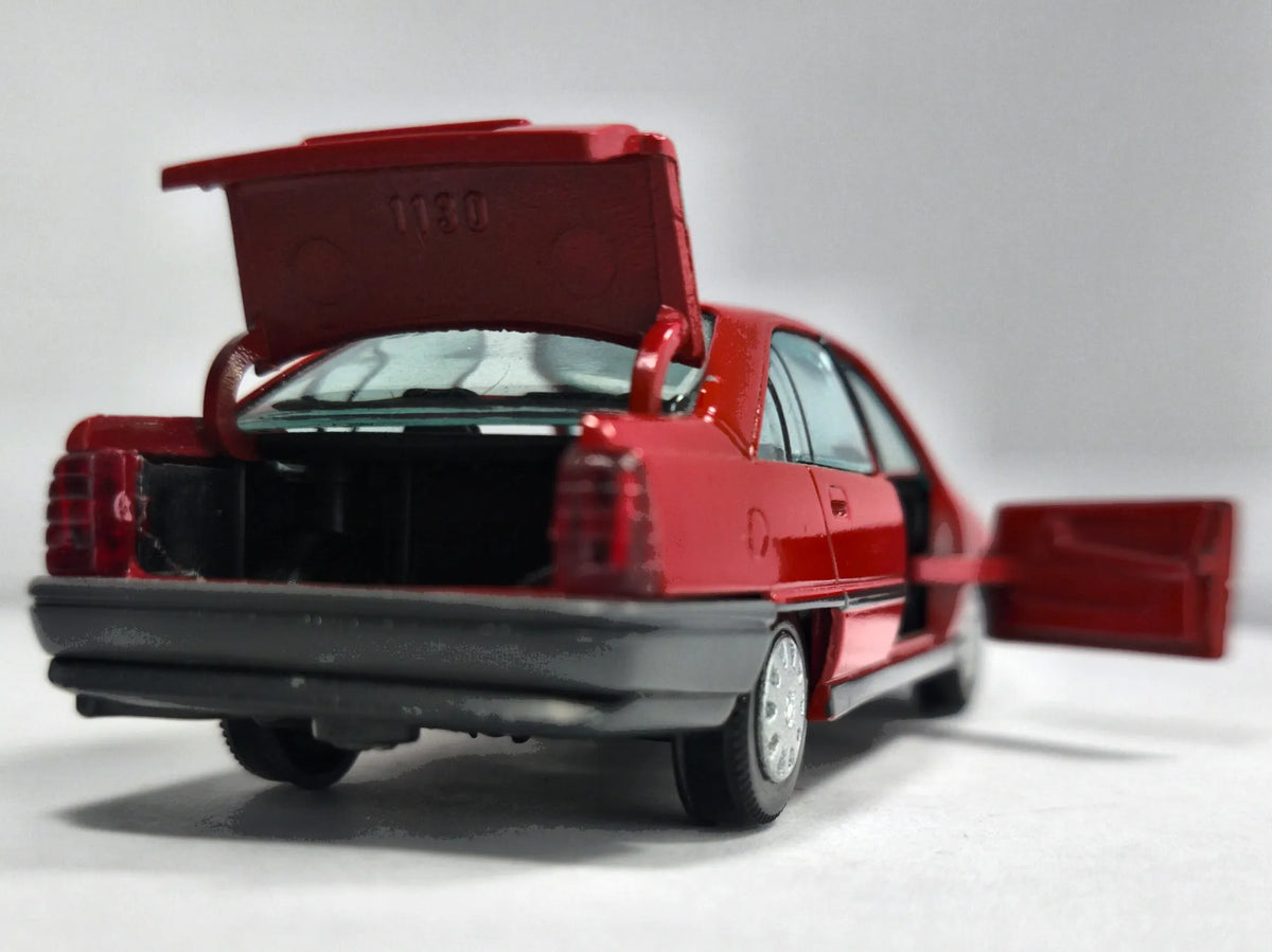OPEL OMEGA 3000 GAMA '80 Czerwony 1:43 Made in Western Germany – zdjęcie 6