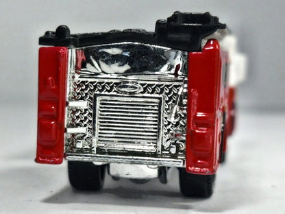 Pierce Dash Fire Engine Matchbox 1:64 Wóz strażacki Luzak Straż pożarna – zdjęcie 6