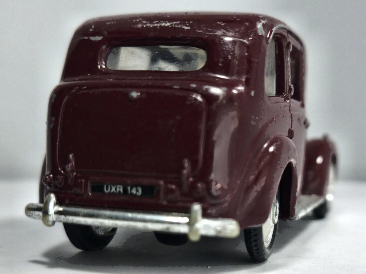 FX3 LONDON TAXI Ertl '80 Bordowy 1:32 – zdjęcie 6
