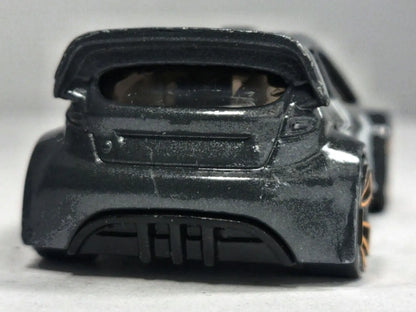 Ford Fiesta Hot Wheels 2011 1:64 12 Luzak Czarny – zdjęcie 6