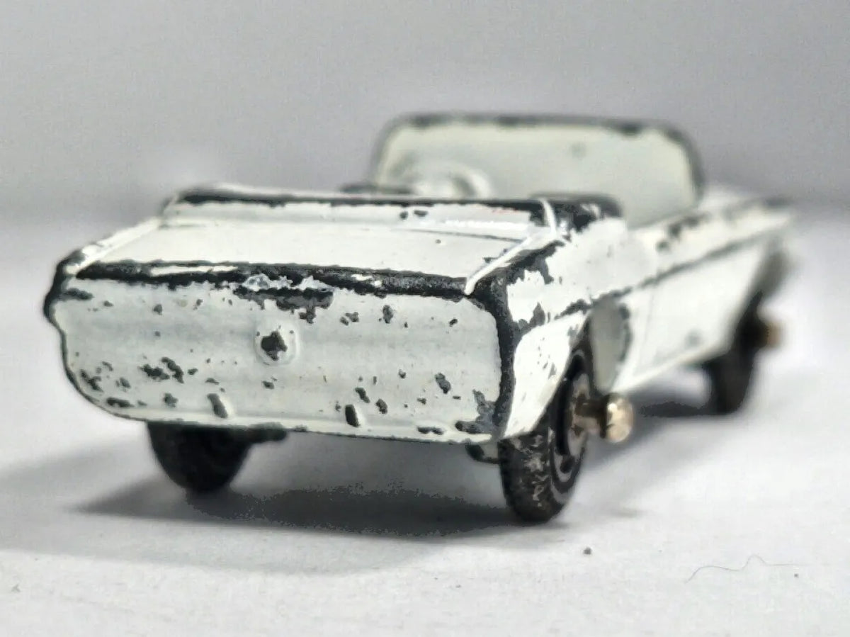 MUSTANG Kabriolet Marx '60 Biały 1:64 – zdjęcie 6