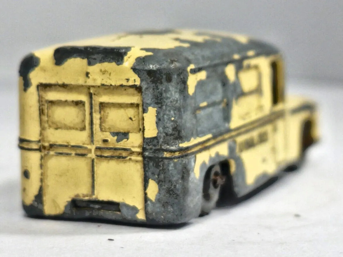 Daimler Ambulance Matchbox '50 Żółty 1:72 Made in England – zdjęcie 6