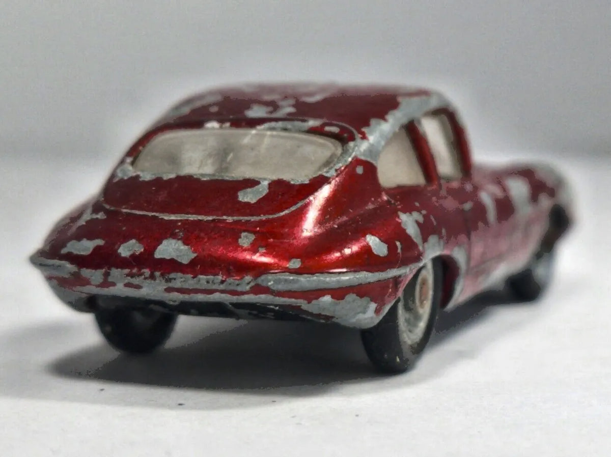 E-TYPE JAGUAR, Matchbox 1962, Made in England, Die cast 32, Czerwony, 1:64 – zdjęcie 6